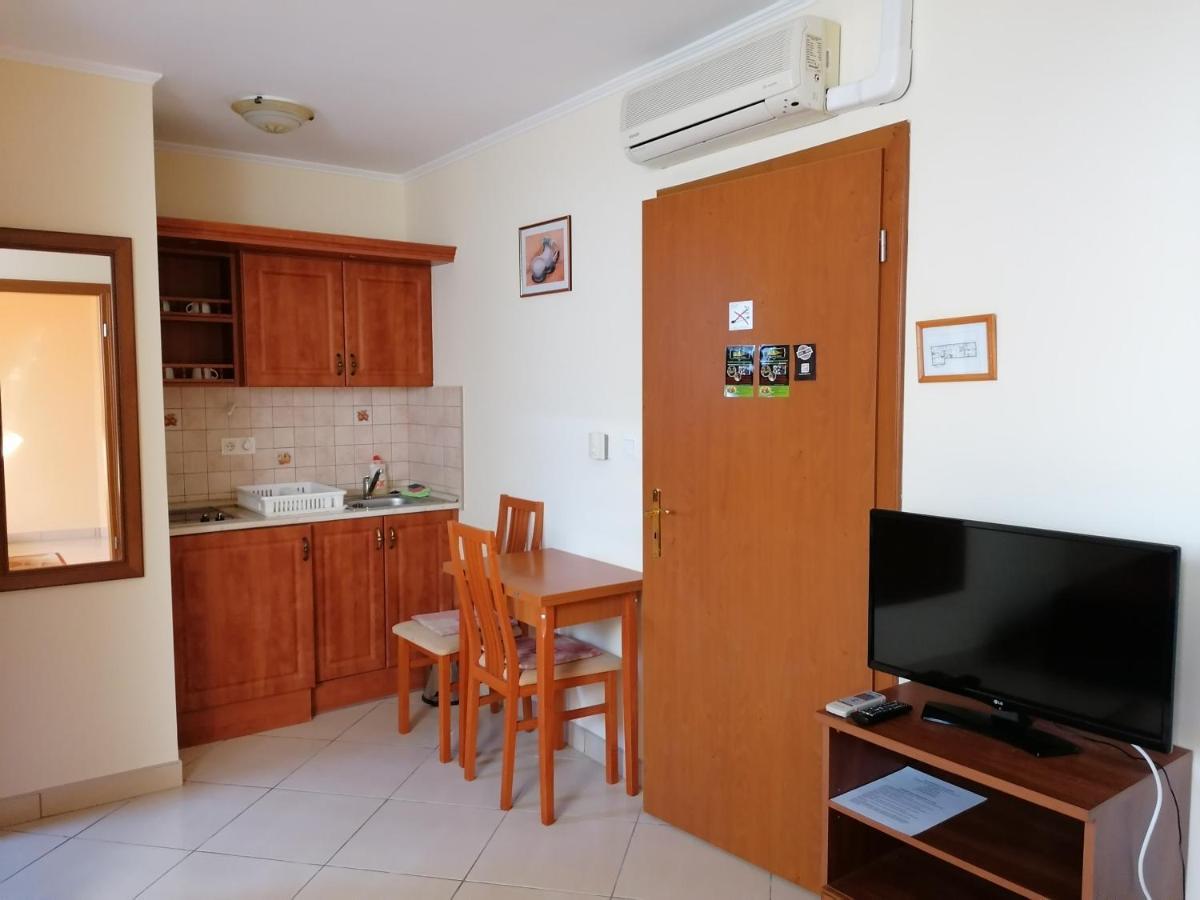 Harmonia Panzio Hotel ชารอชปาตัก ภายนอก รูปภาพ