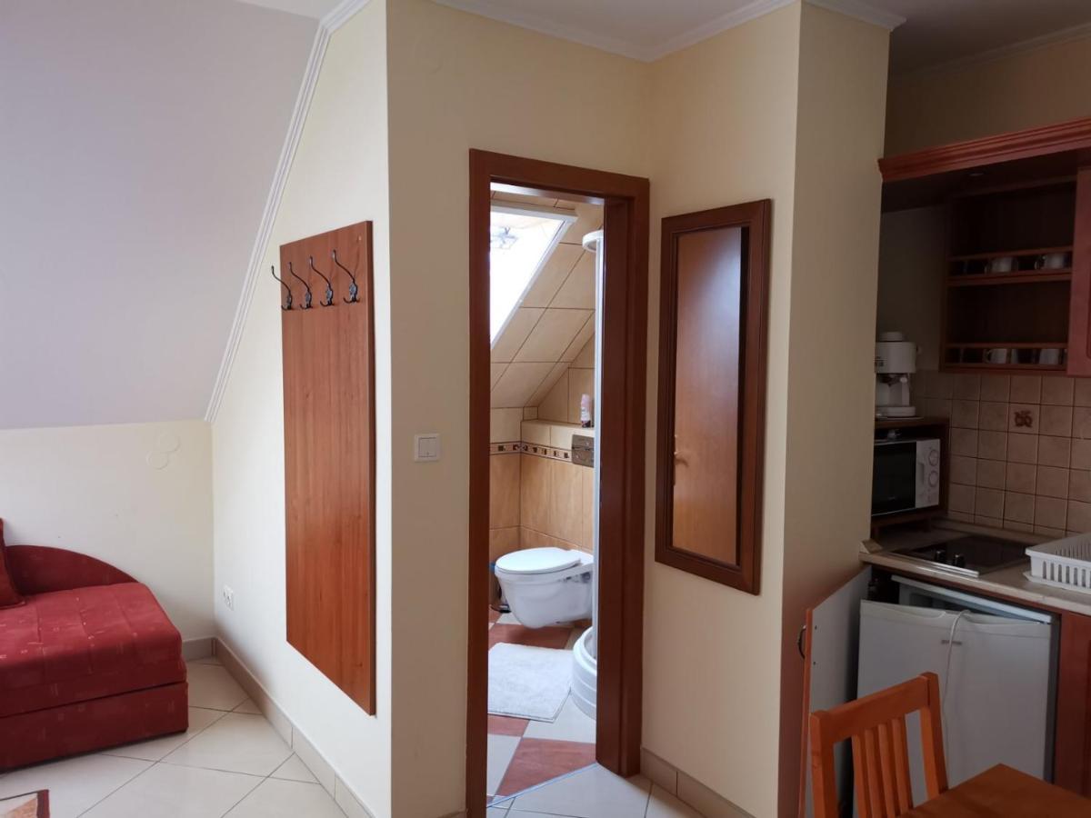 Harmonia Panzio Hotel ชารอชปาตัก ภายนอก รูปภาพ